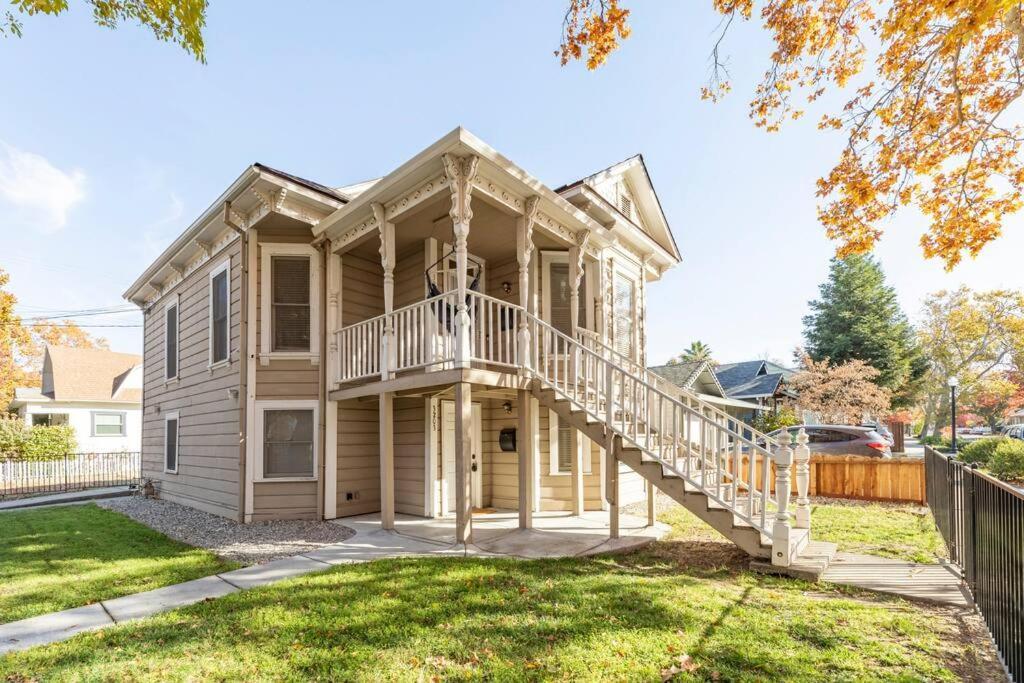 A+ 2 Bedroom Victorian Home Away From Home Sacramento Exterior foto